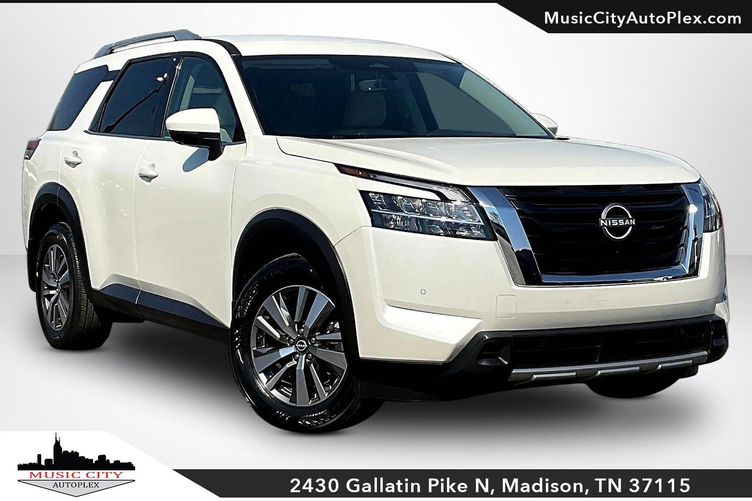 Pearl White Tricoat 2023 Nissan Pathfinder SL FWD SUV / Crossover Front-Wheel Drive Automatic