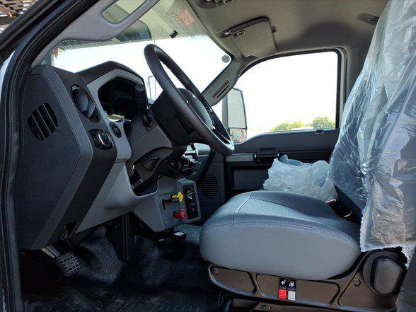2025 Ford F-750 F750 REGULAR CAB DOCK HGT