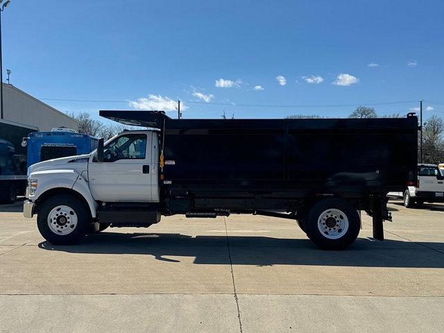 2025 Ford F-650 F650 REGULAR CAB DOCK HGT