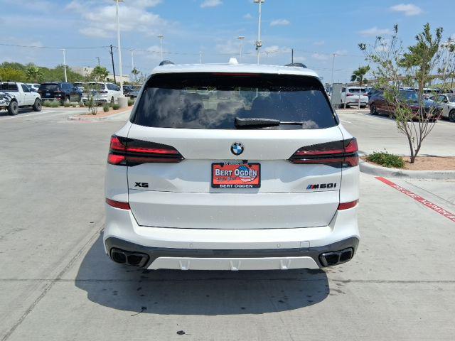 2026 BMW X5 M60i