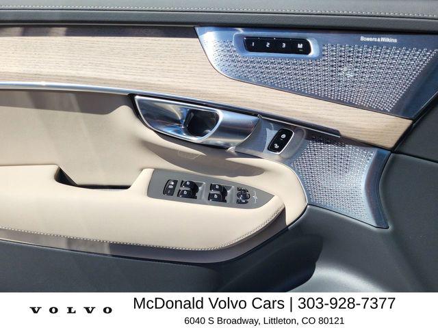 2026 Volvo XC90 Plug-In Hybrid Ultra, T8 AWD, Electric/Gasoline, Bright, 7 Seats