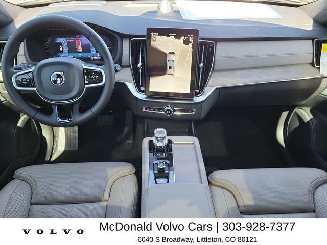 2026 Volvo XC90 Plug-In Hybrid Ultra, T8 AWD, Electric/Gasoline, Bright, 7 Seats