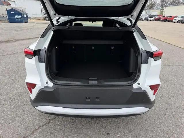 2026 Buick NV Preferred FWD