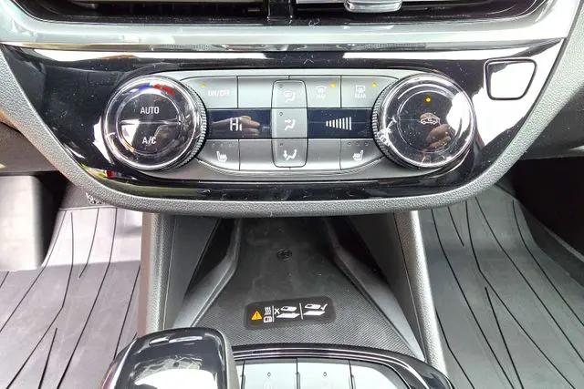 2026 Buick NV Sport Touring FWD