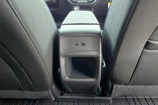 2026 Buick NV Sport Touring FWD
