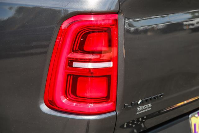 2026 Ram 1500 Limited Crew Cab 4x4 5'7" Box