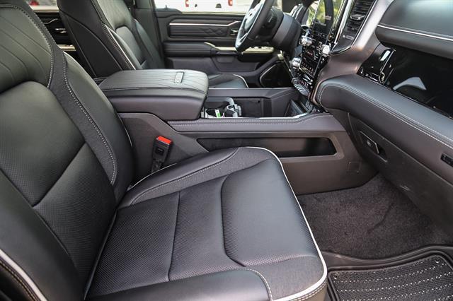 2026 Ram 1500 Limited Crew Cab 4x4 5'7" Box