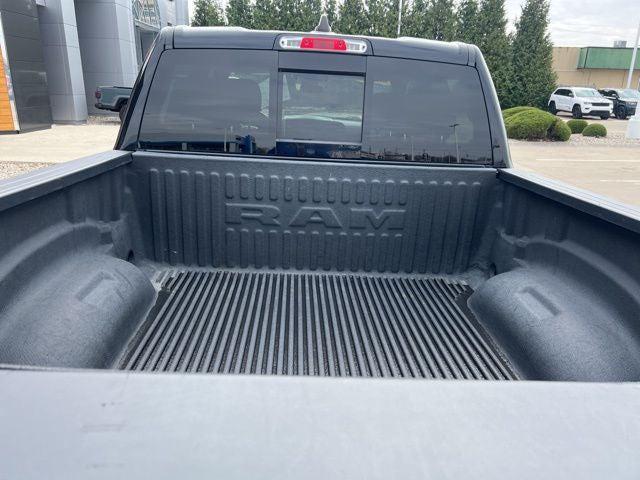 2022 Ram 1500 Big Horn Crew Cab 4x4 5'7" Box