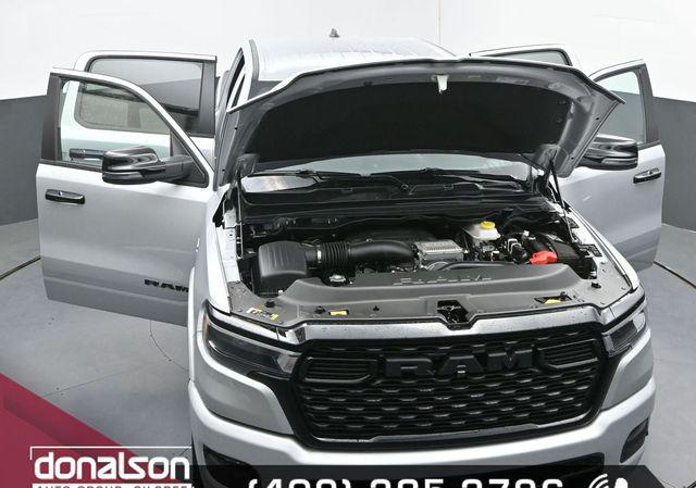 2026 Ram 1500 Lone Star Crew Cab 4x4 5'7" Box