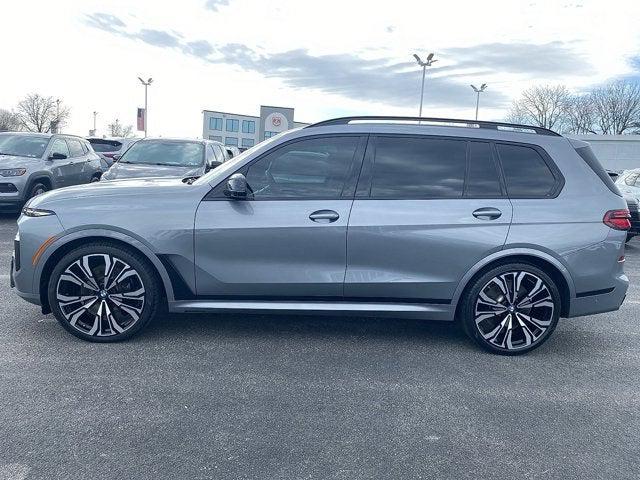 2023 BMW X7 M60i