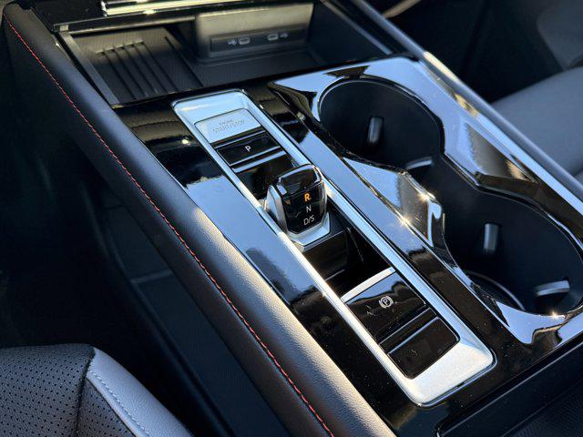2026 Volkswagen Atlas Peak Edition