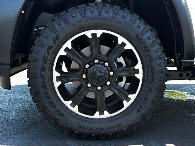 2026 Ram 2500 Warlock Crew Cab 4x4 64 Box