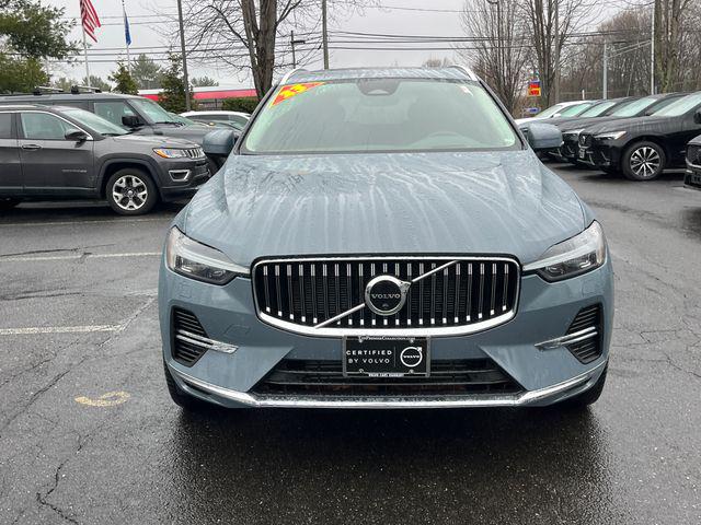 2023 Volvo XC60 Recharge T8 Ultimate Bright Theme