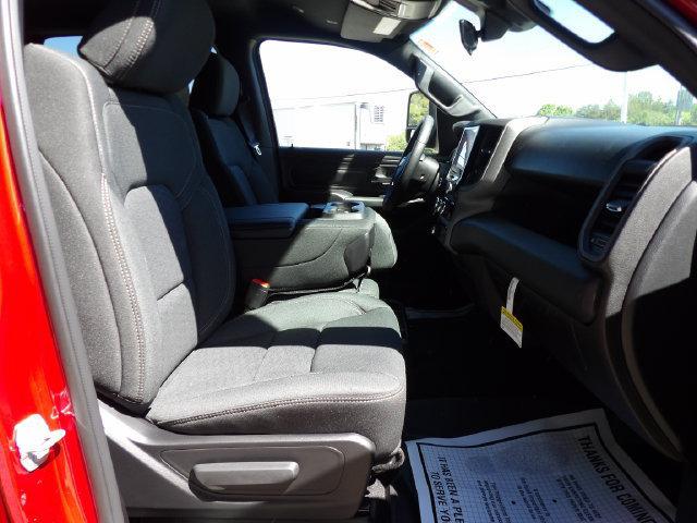 2026 Ram 1500 Tradesman Crew Cab 4x4 57 Box
