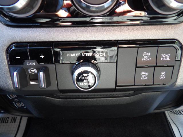 2026 Ram 1500 Tradesman Crew Cab 4x4 57 Box
