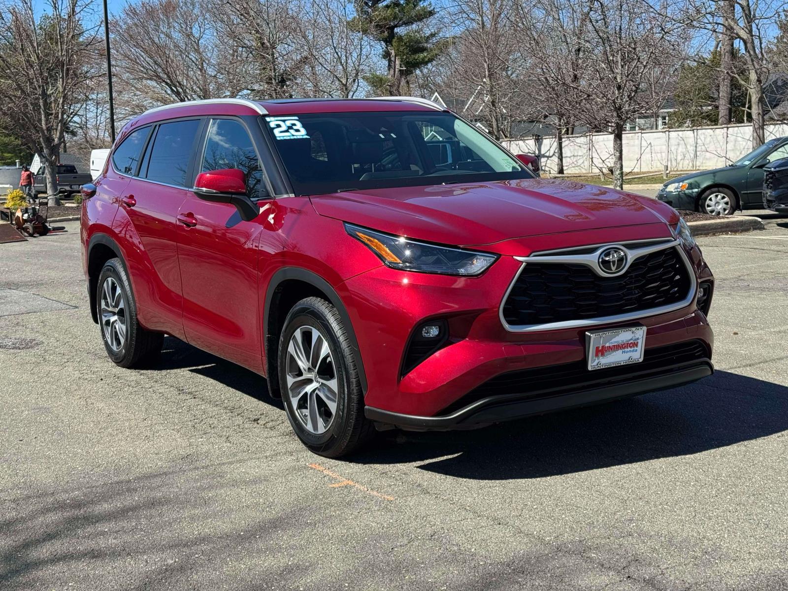 2023 Toyota Highlander XLE AWD