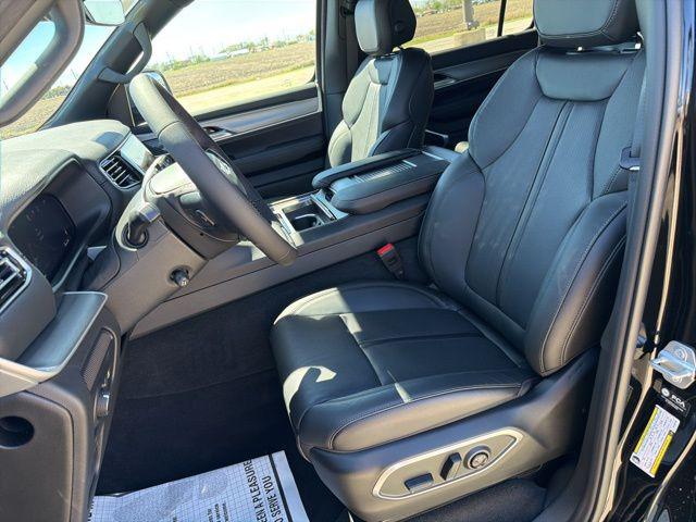2026 Jeep Grand Wagoneer 4x4