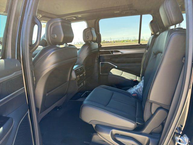 2026 Jeep Grand Wagoneer 4x4