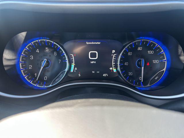 2026 Chrysler Pacifica Select AWD