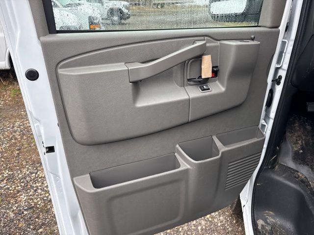 2026 GMC Savana Cargo 3500 Extended Wheelbase, Work Van, RWD