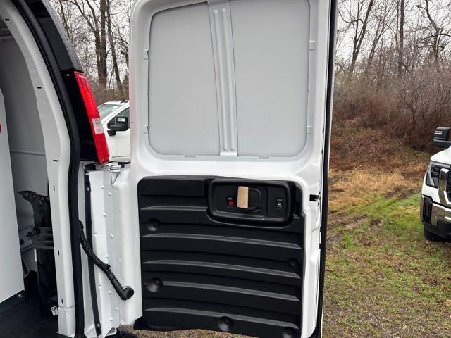 2026 GMC Savana Cargo 3500 Extended Wheelbase, Work Van, RWD