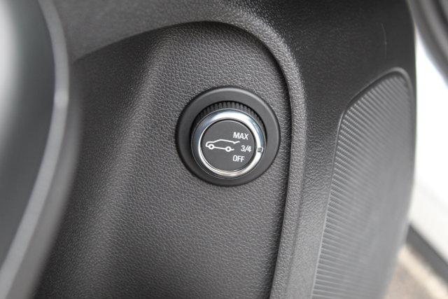 2026 Buick NV Avenir FWD