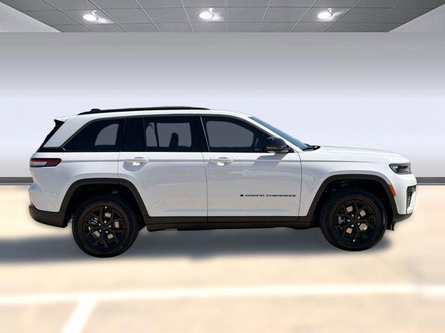 2026 Jeep Grand Cherokee Altitude 4x4