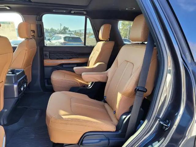 2024 Ford Expedition Platinum