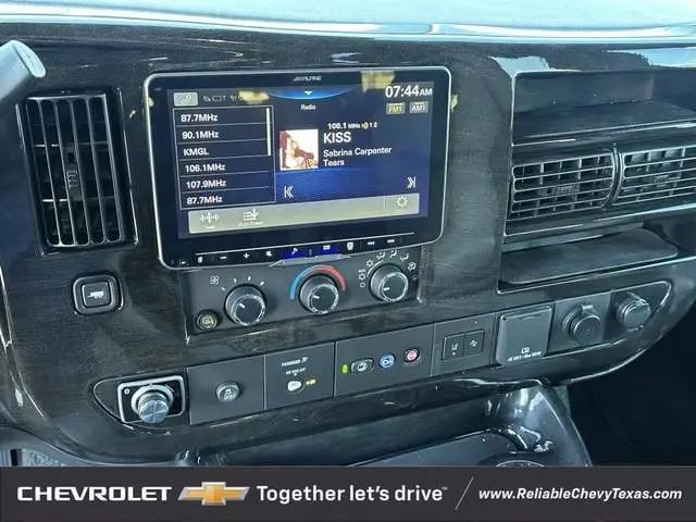 2025 Chevrolet Express Cargo Van RWD 2500 Extended Wheelbase WT