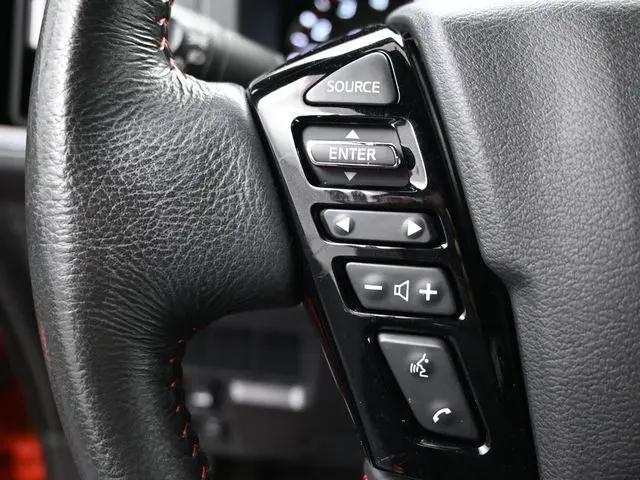 2025 Nissan Frontier Crew Cab PRO-4X 4x4