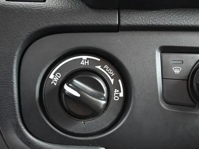 2025 Nissan Frontier Crew Cab PRO-4X 4x4