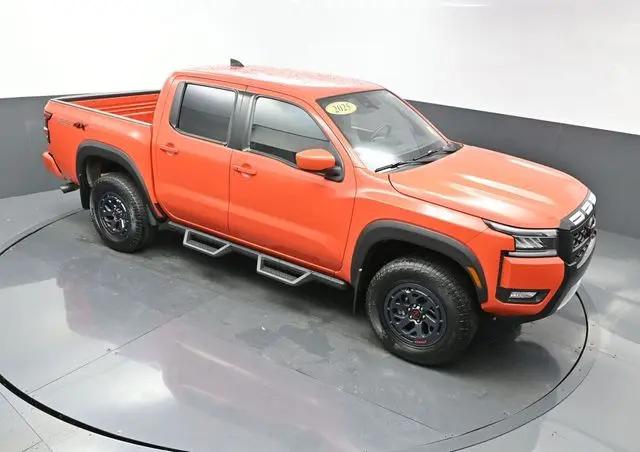 2025 Nissan Frontier Crew Cab PRO-4X 4x4