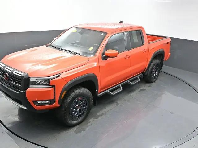 2025 Nissan Frontier Crew Cab PRO-4X 4x4