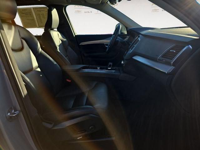 2025 Volvo XC90 B5 Core