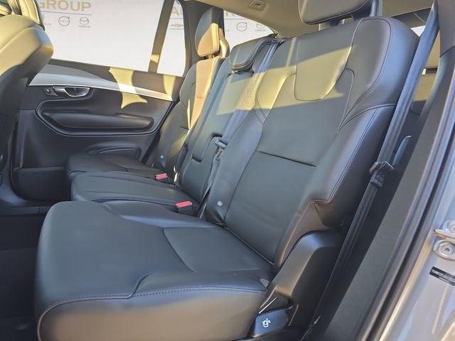2025 Volvo XC90 B5 Core