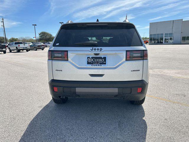 2026 Jeep Cherokee Laredo 4x4