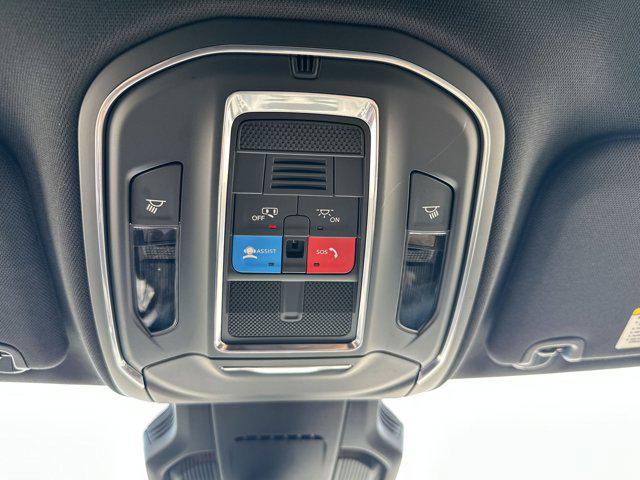 2026 Jeep Cherokee Laredo 4x4