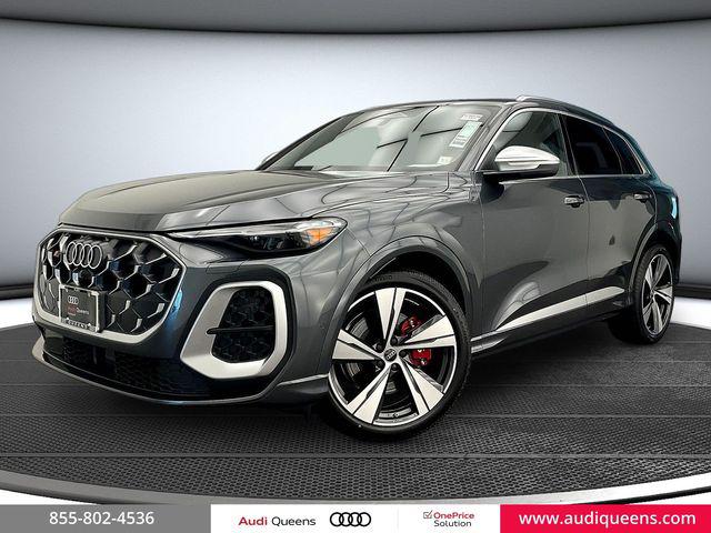 Daytona Gray pearl effect 2026 Audi SQ5 SUV / Crossover All-Wheel Drive Automatic