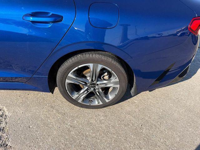 2024 Kia K5 EX