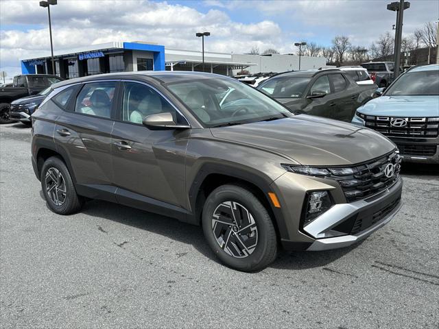 2026 Hyundai Tucson Hybrid Blue SE