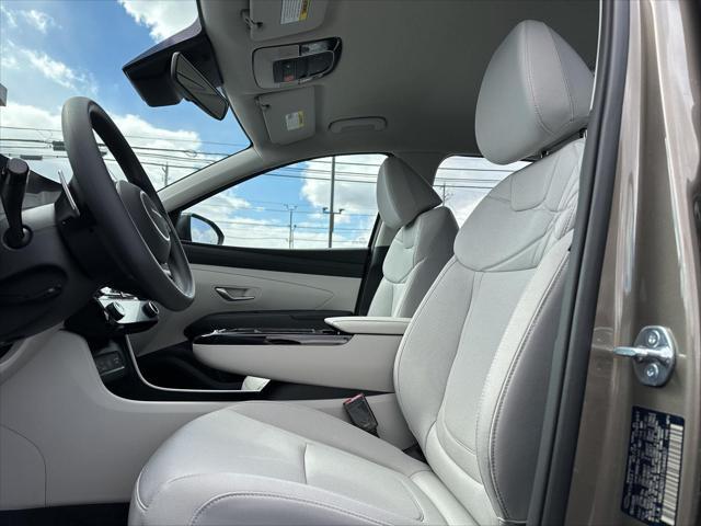 2026 Hyundai Tucson Hybrid Blue SE