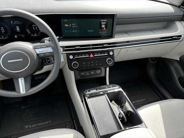 2026 Hyundai Tucson Hybrid Blue SE