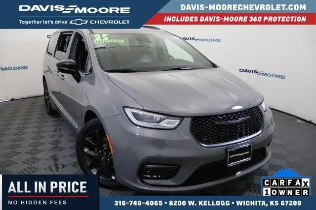 2025 Chrysler Pacifica Limited for sale in Wichita, KS