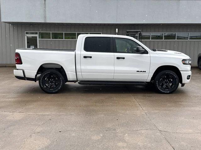 2026 RAM Ram 1500 RAM 1500 EXPRESS CREW CAB 4X4 57 BOX