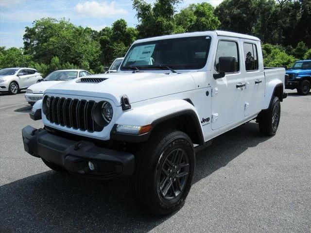 2026 Jeep Gladiator GLADIATOR SPORT S 4X4 2026 Jeep Gladiator GLADIATOR SPORT S 4X4