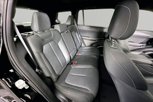 2026 Jeep Cherokee Laredo 4x4