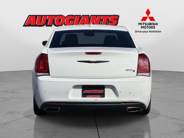 2022 Chrysler 300 S
