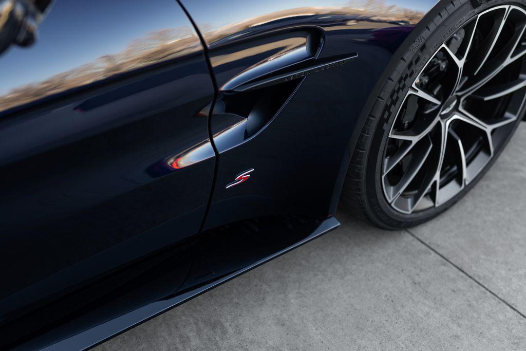 2026 Aston Martin Vantage Base - Photo 16