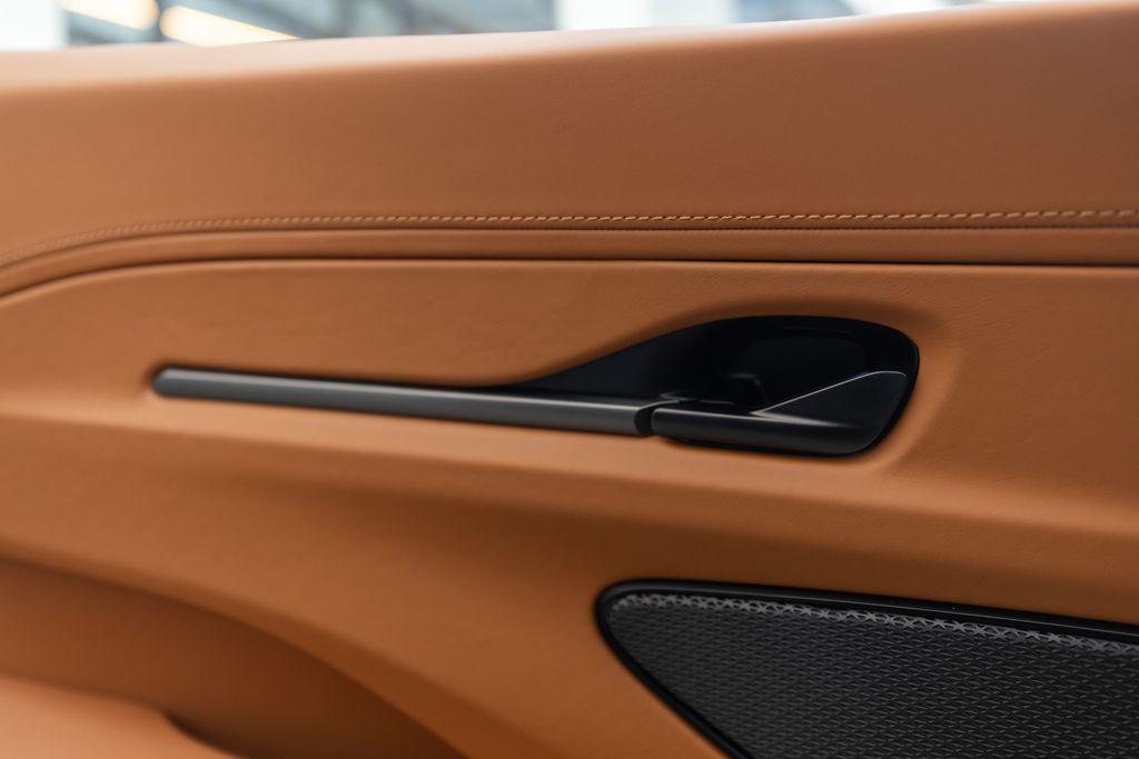 2026 Aston Martin Vantage Base - Photo 23