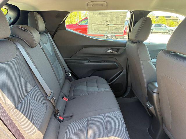 2027 Chevrolet Bolt LT FWD